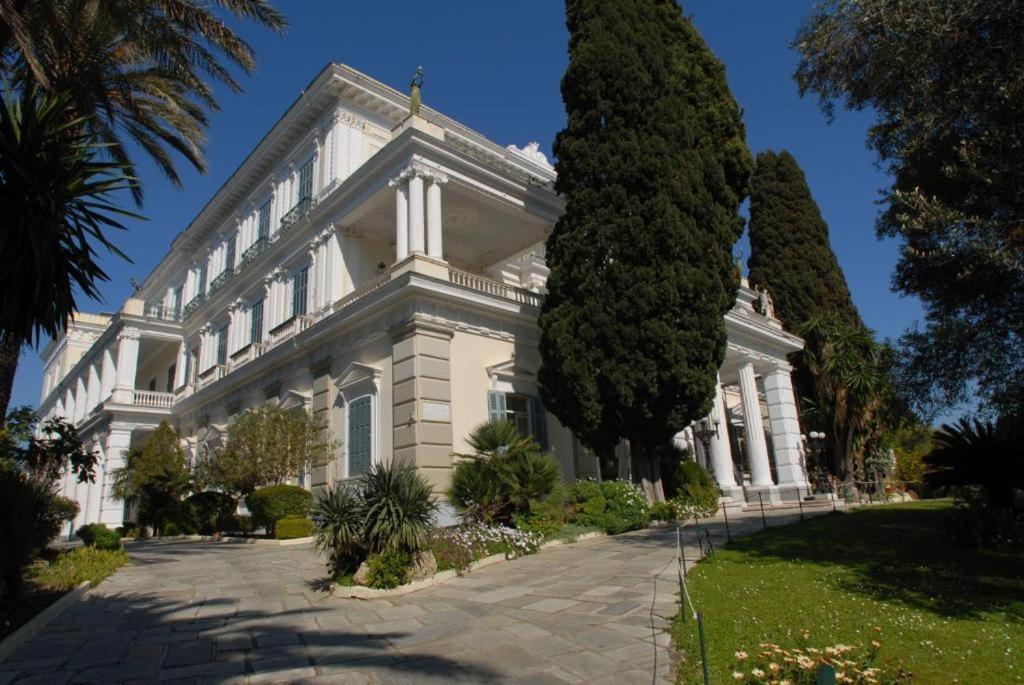 Апартаменты Gardelis Gardens Бенитсес Экстерьер фото